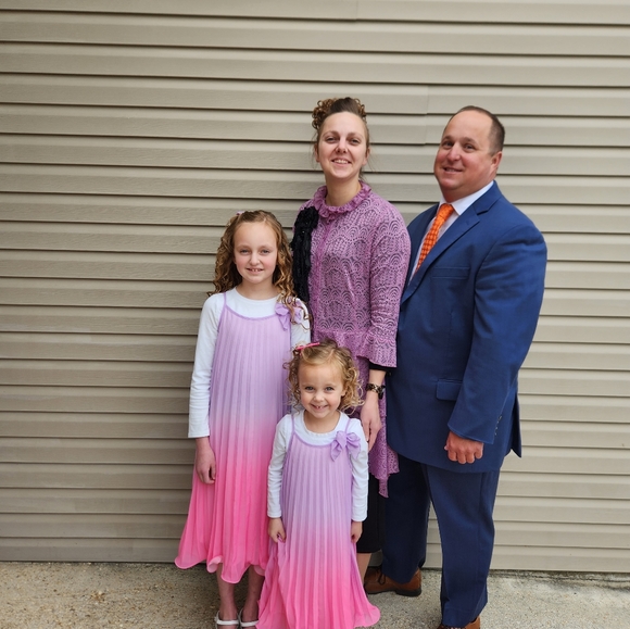 Meet your Posher, Elizabeth - Picture 2 of 6